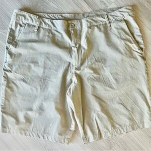 Swiss Tech Performance Shorts Chino Men’s 40 Golf Tan Hiking Travel Classic